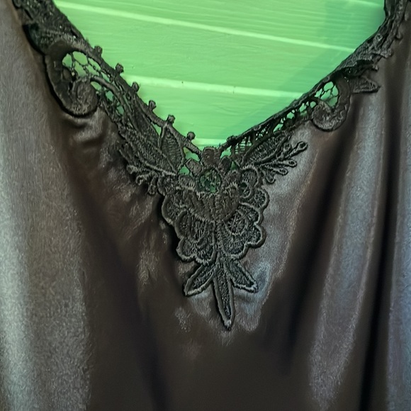 Violets and Roses Lingerie Black Slip - Picture 4 of 7